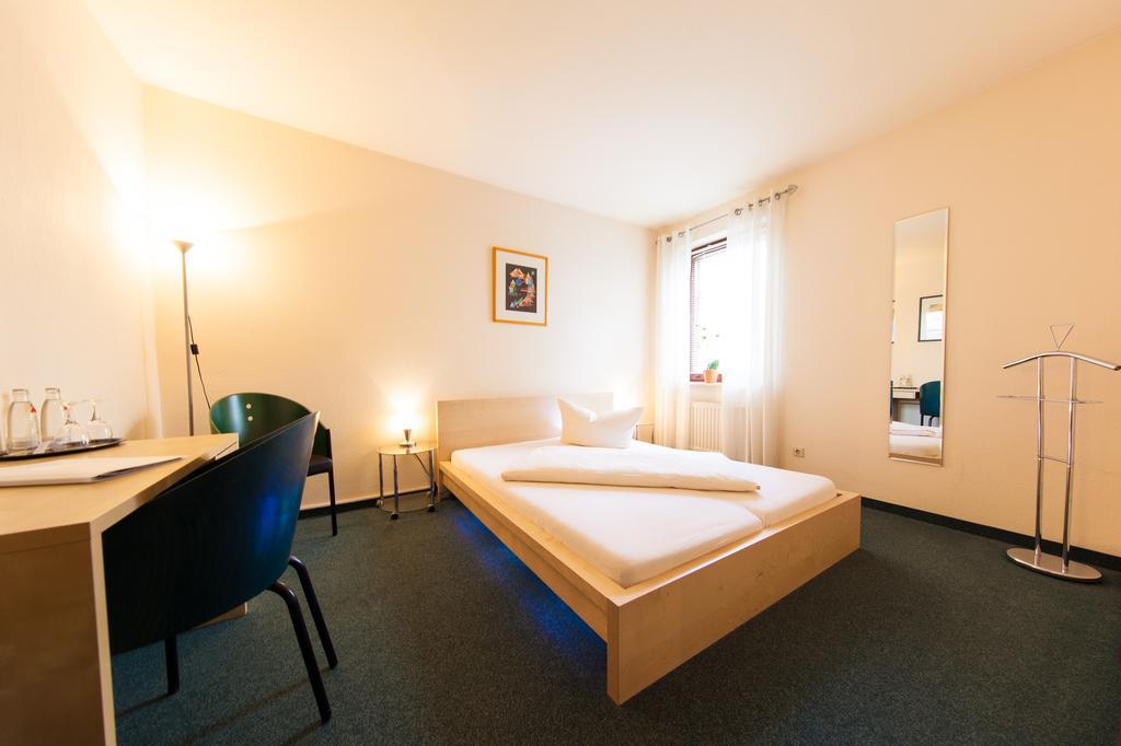 Garni-Hotel An Der Weide Berlin Exteriör bild