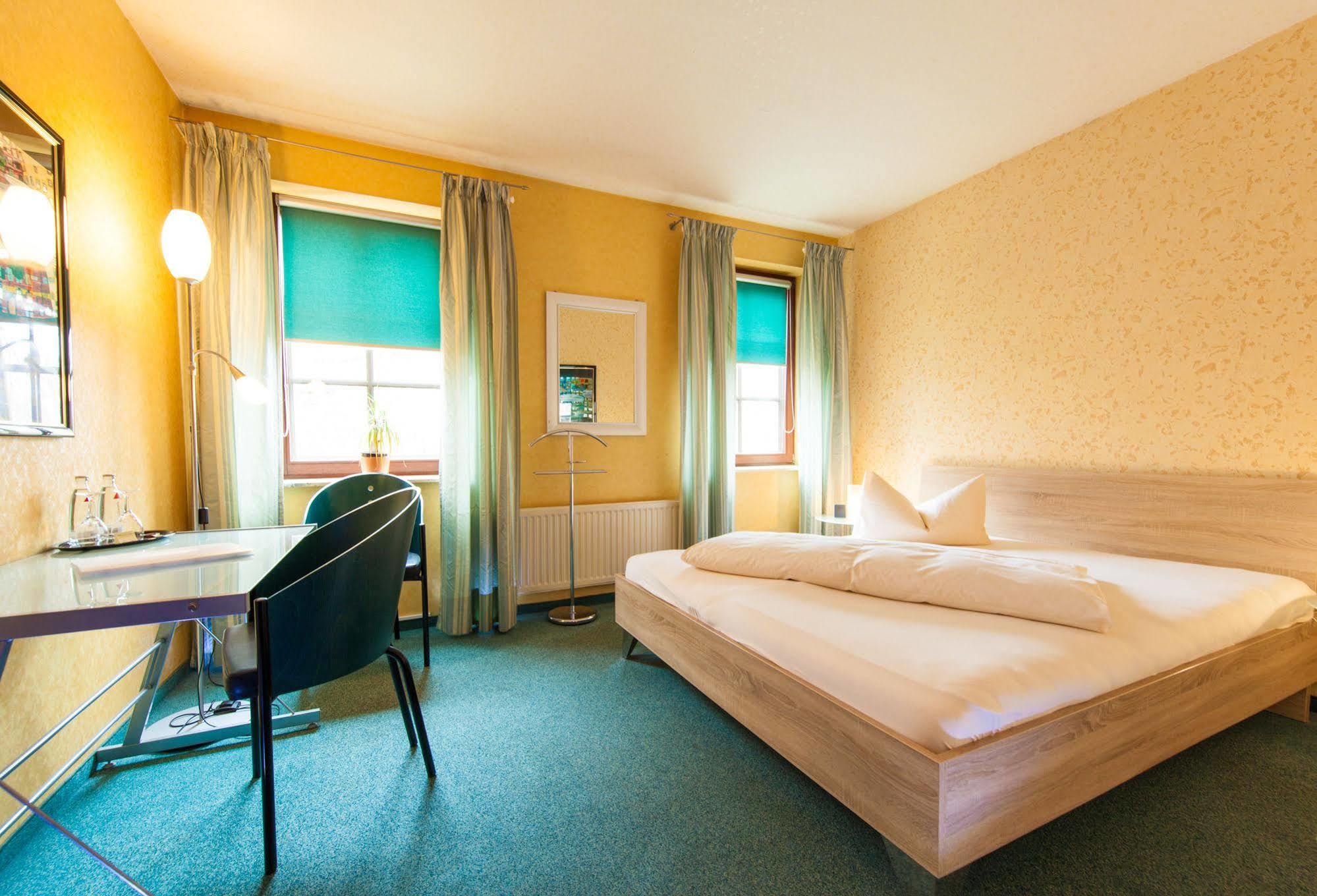 Garni-Hotel An Der Weide Berlin Exteriör bild